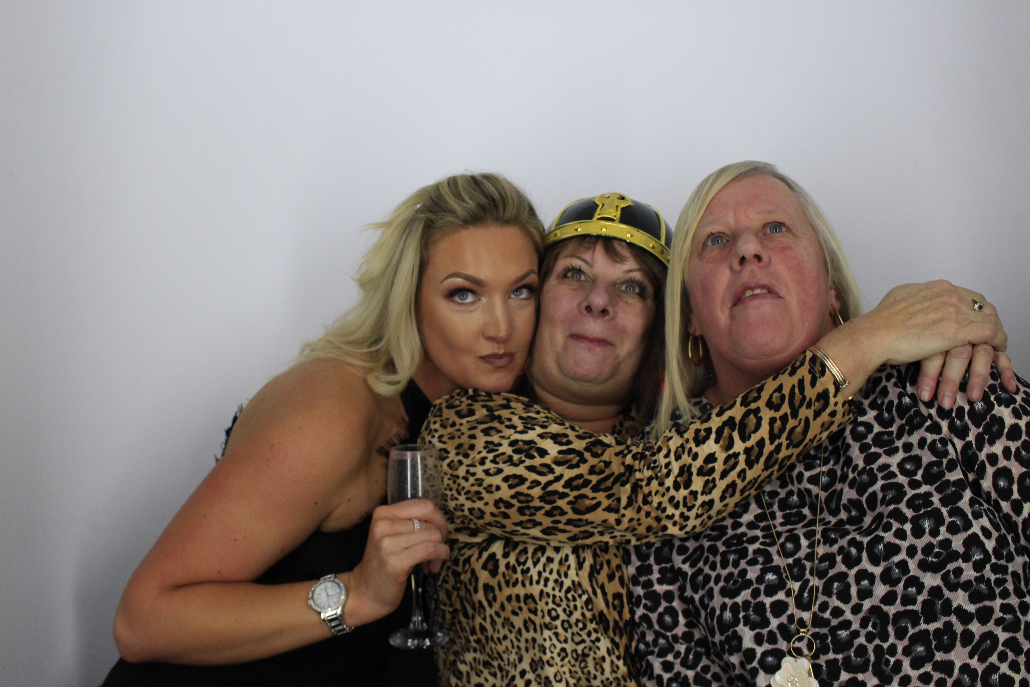 Darren and sarah’s 40th birthday celebration | View more photos from the event at gallery.myphotoboothexperience.co.uk/u/MyPhotoBoothExperienceLtd/Darren-and-sarah’s-40th-birthday-celebration
